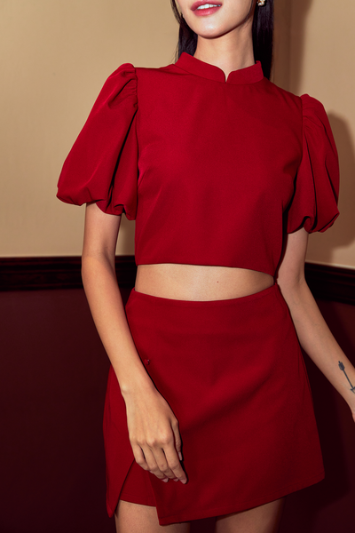 The Orient Top (Rubine Red)