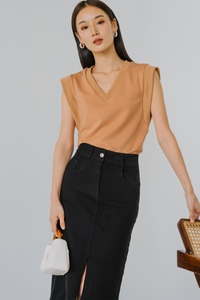 Tempo Cotton Vneck Top (Caramel)