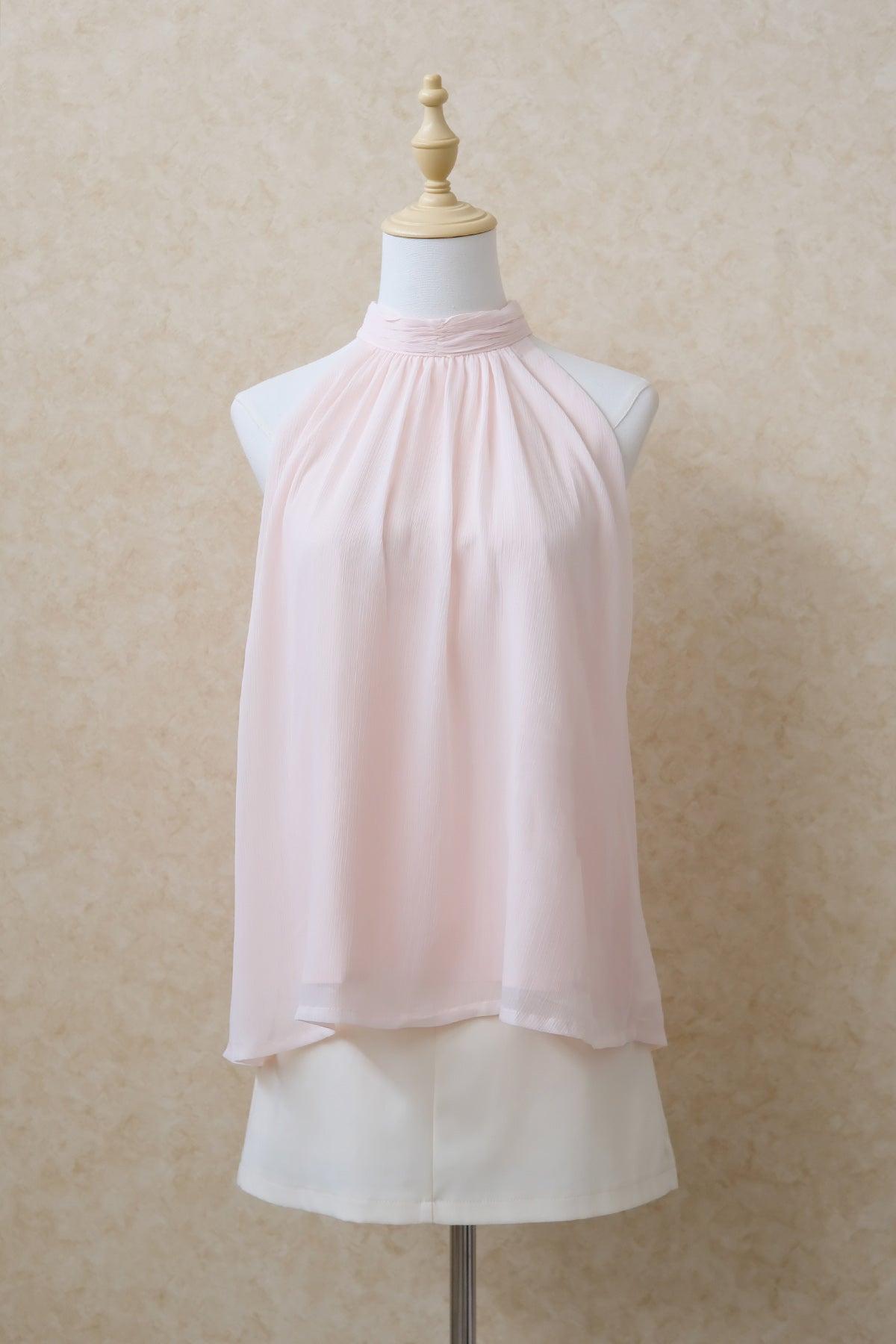 Lenora Halter Top (Light Peach)