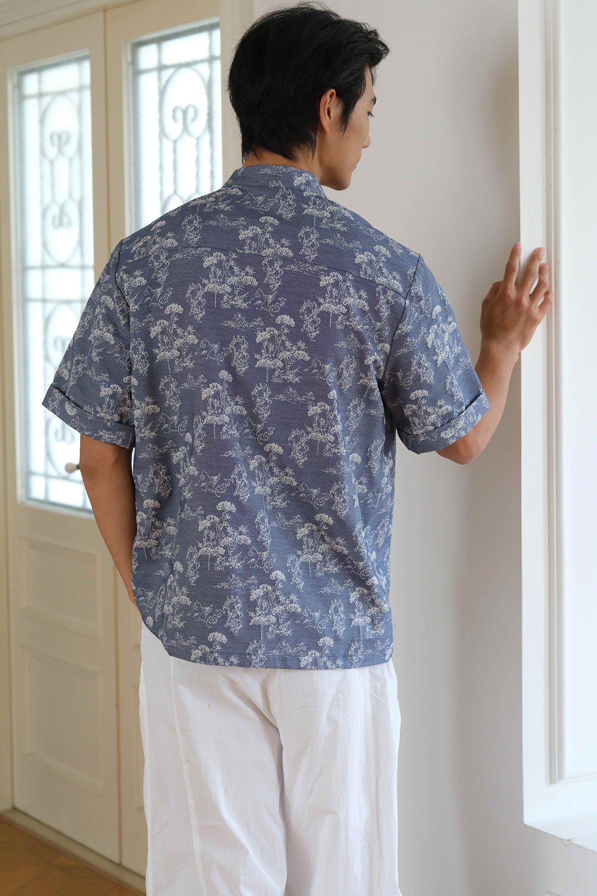 House of Fortune Knot Shirt (Dark)