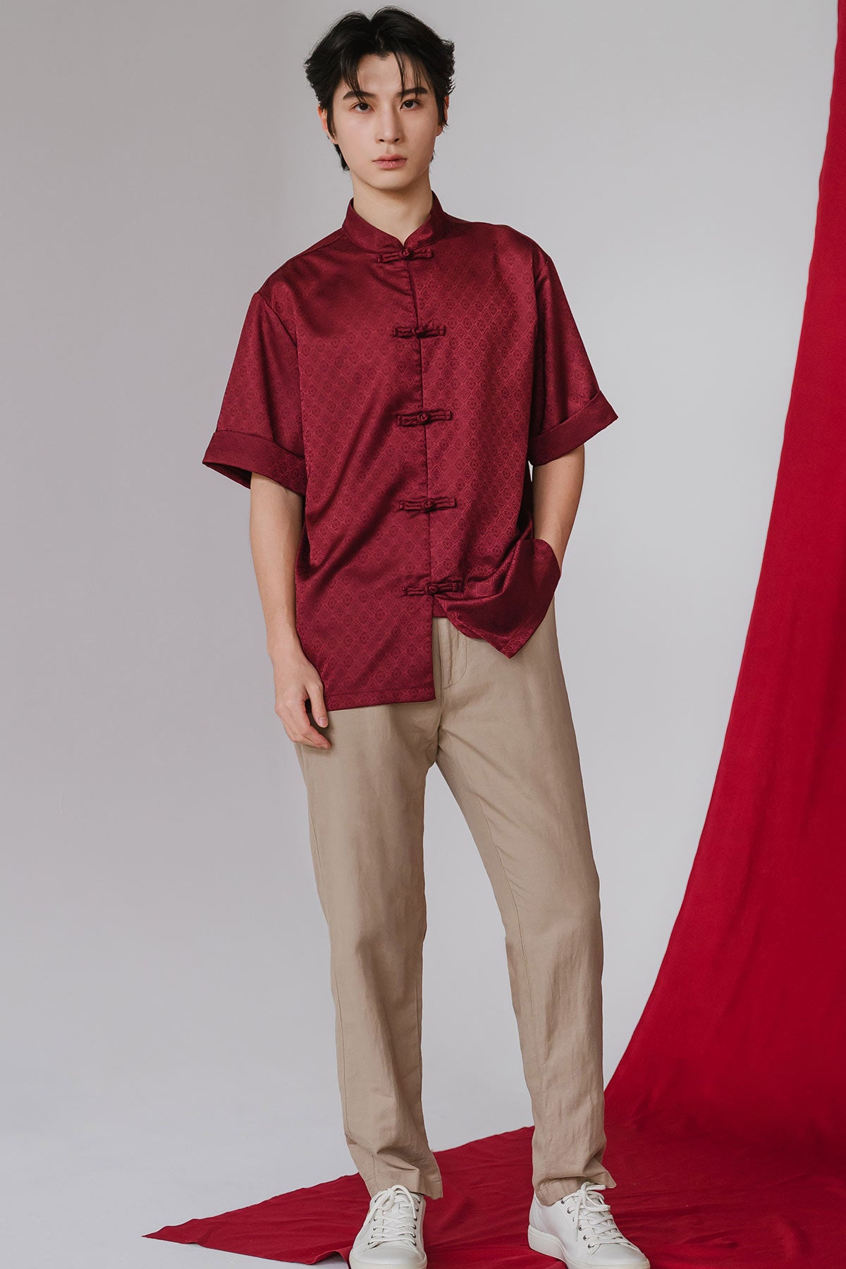 Lunar’s Song Knot Shirt (Burgundy)