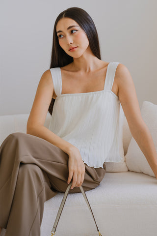 Mon Chéri Pleat Top (White)