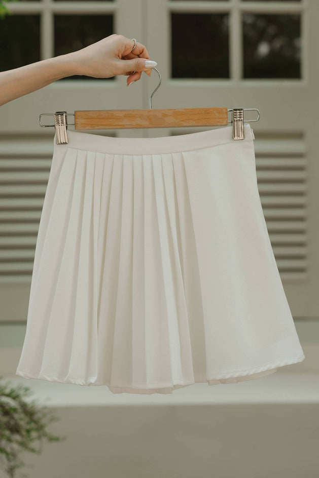 Cassandra Pleated Skort (White)