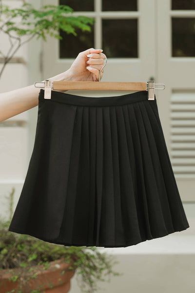 Cassandra Pleated Skort (Black)