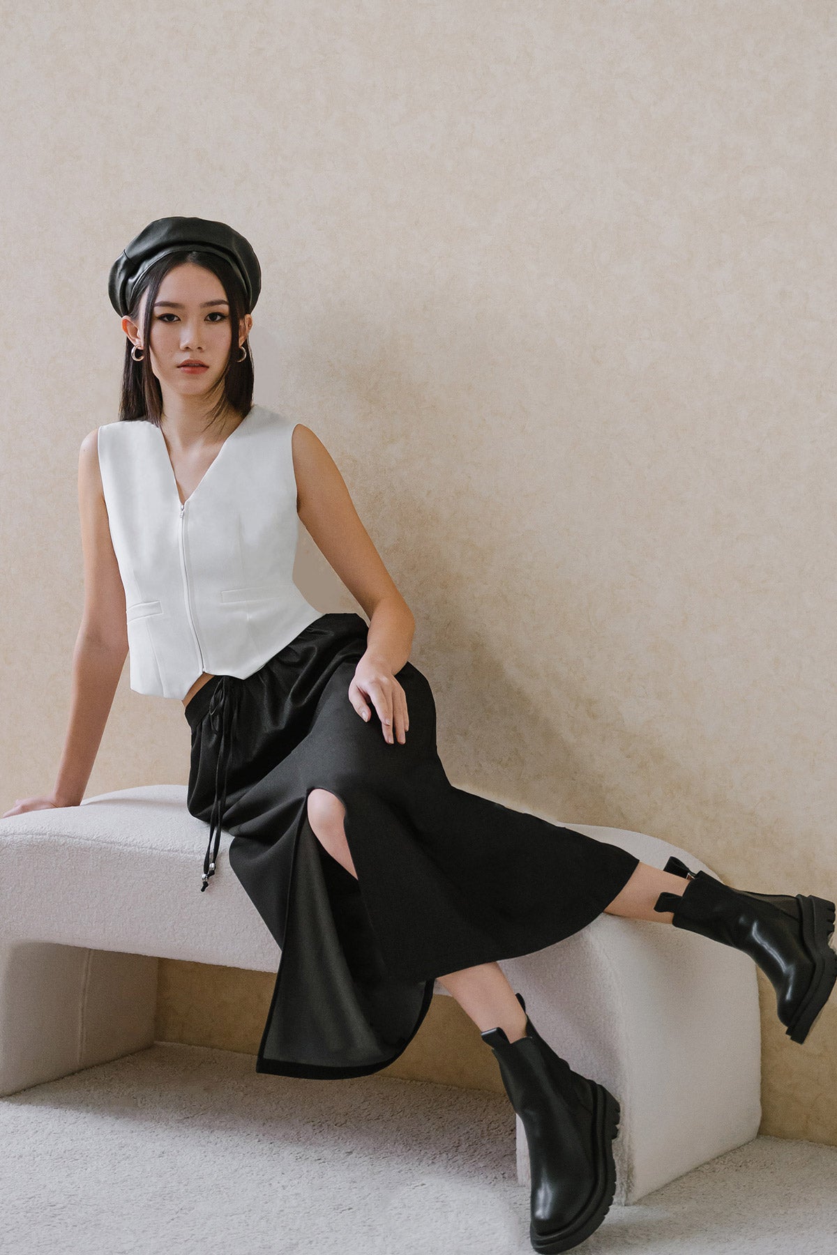 Dakota Zipper Vest (White)