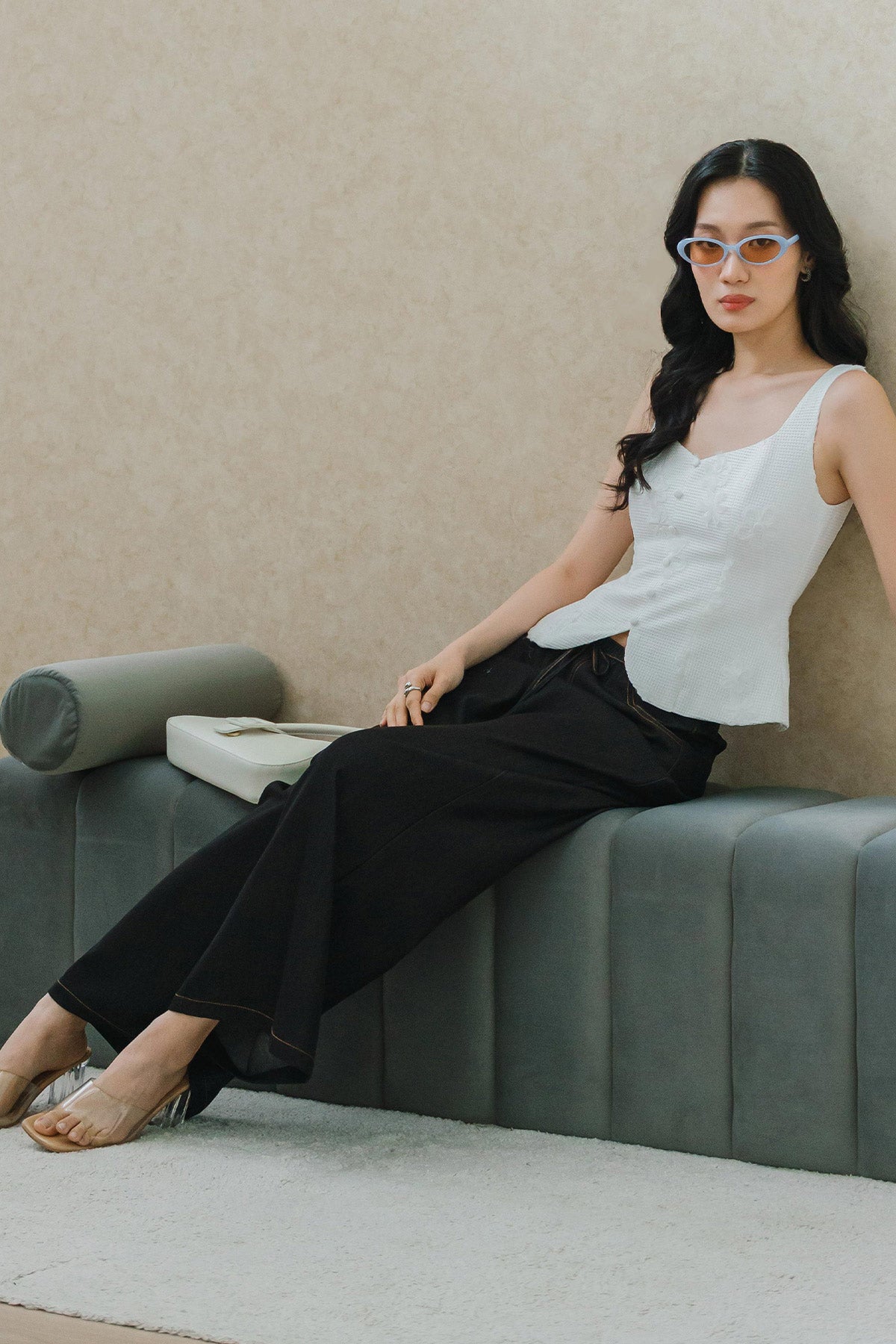 Linear Topstitch Pants (Black)