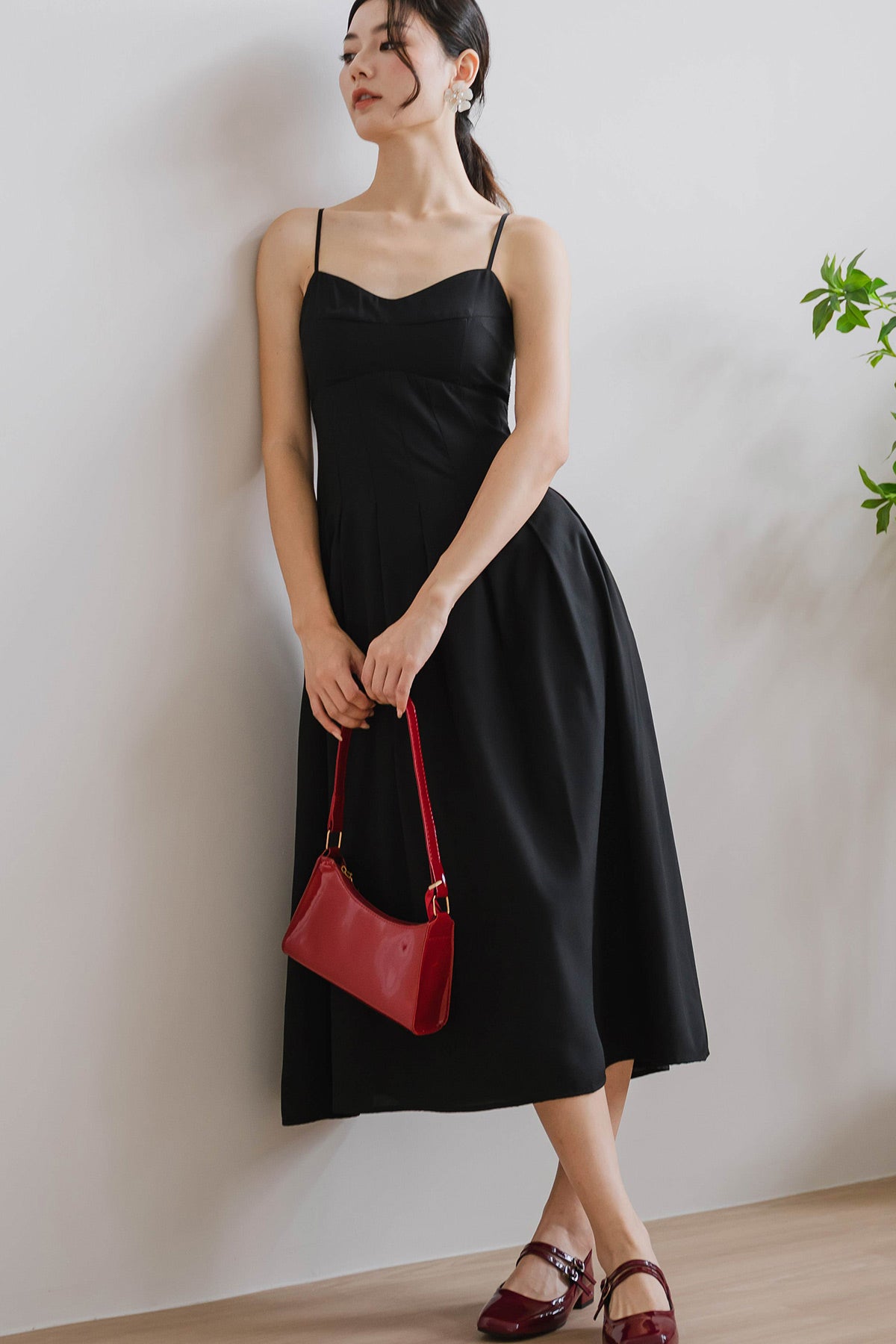 Avelaine Padded Sundress (Black)