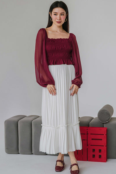 Éclat Dream Smocked Top (Wine)
