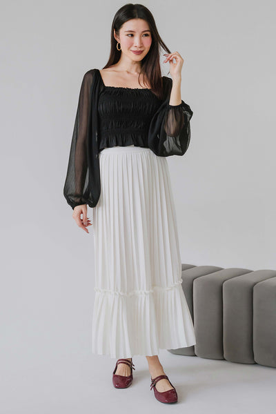 Éclat Dream Smocked Top (Black)