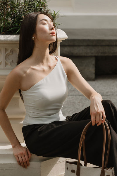 Kyer Padded One Shoulder Top (White)