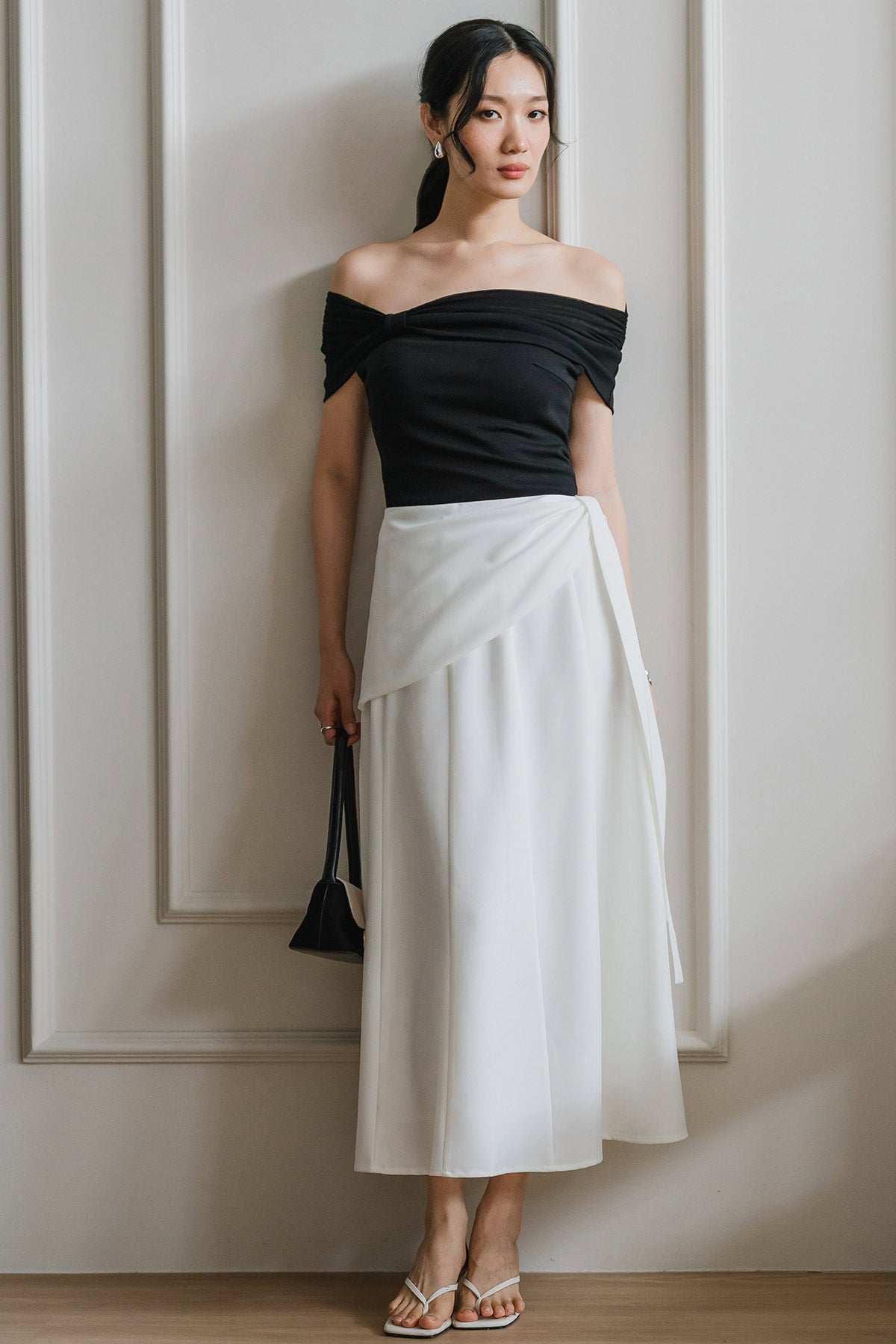 Celia Padded Off Shoulder Top (Black)