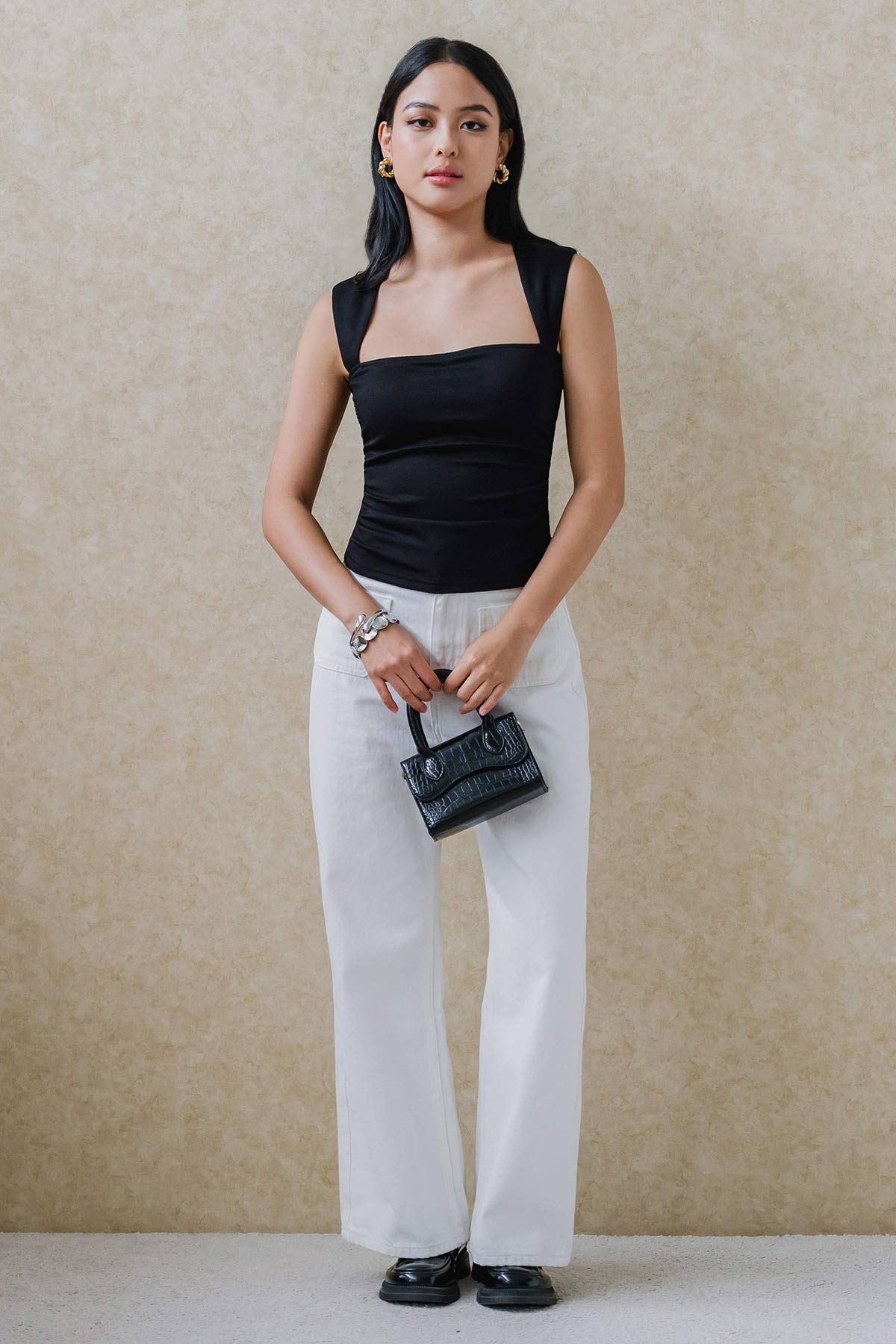 Queen Anne Padded Top (Black)