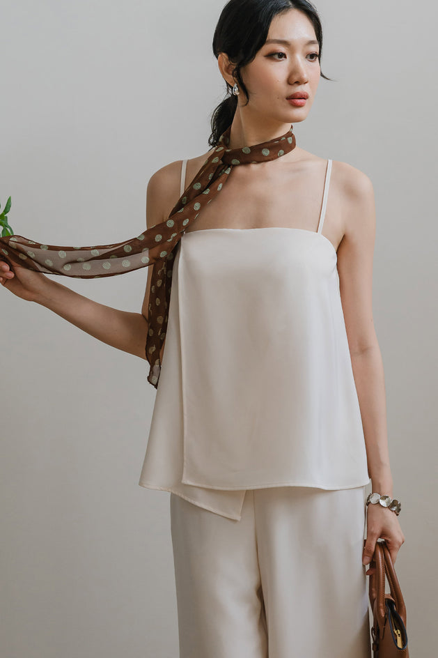 Luna Flow Padded Top (Ecru)