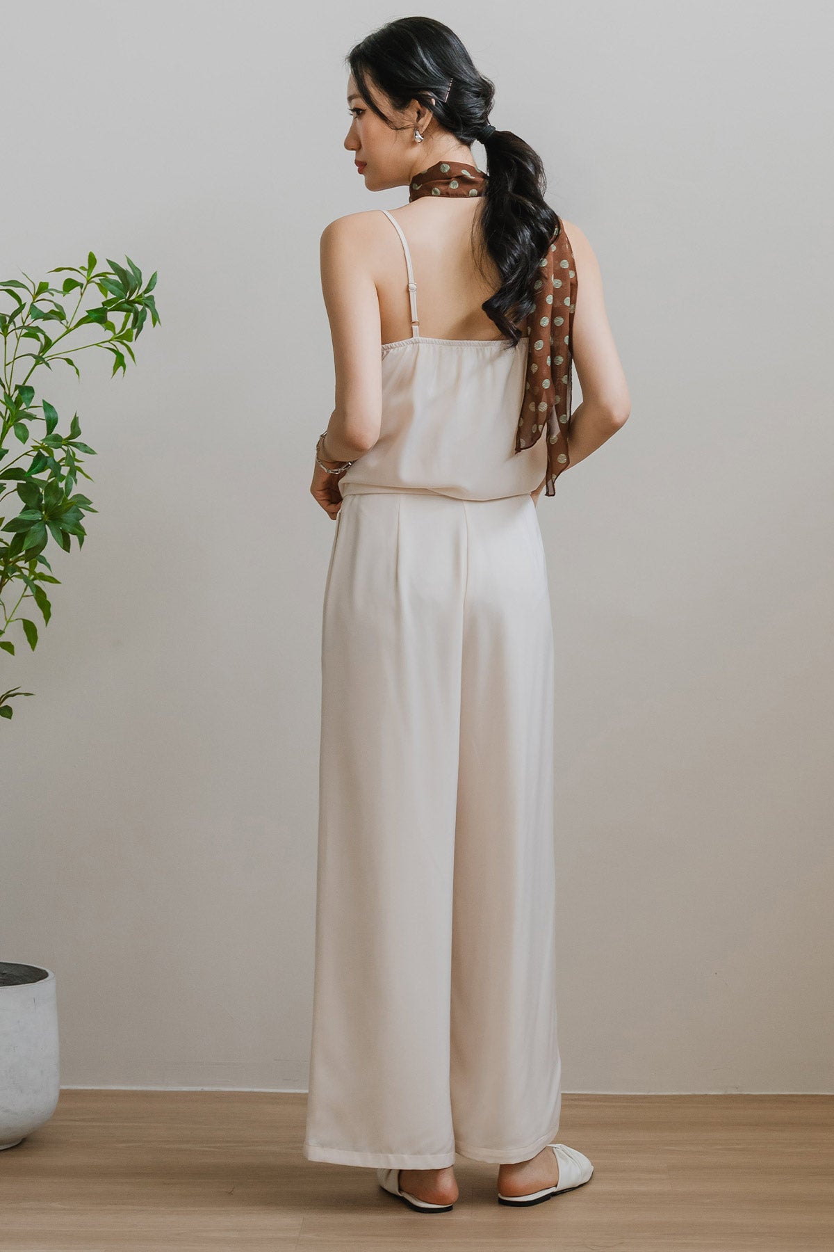 Luna Flow Padded Top (Ecru)