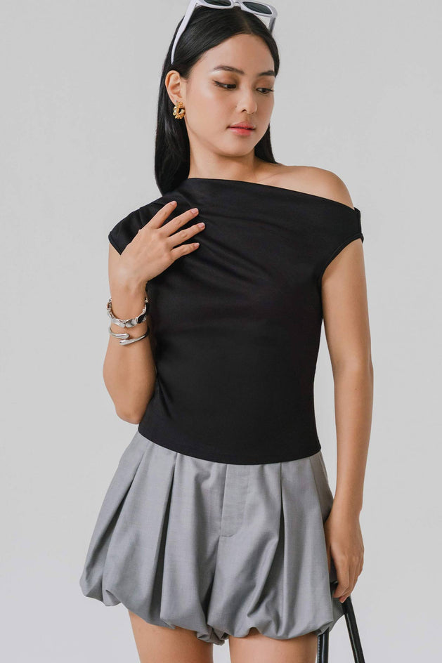 Restock* Aless One Shoulder Top (Black)
