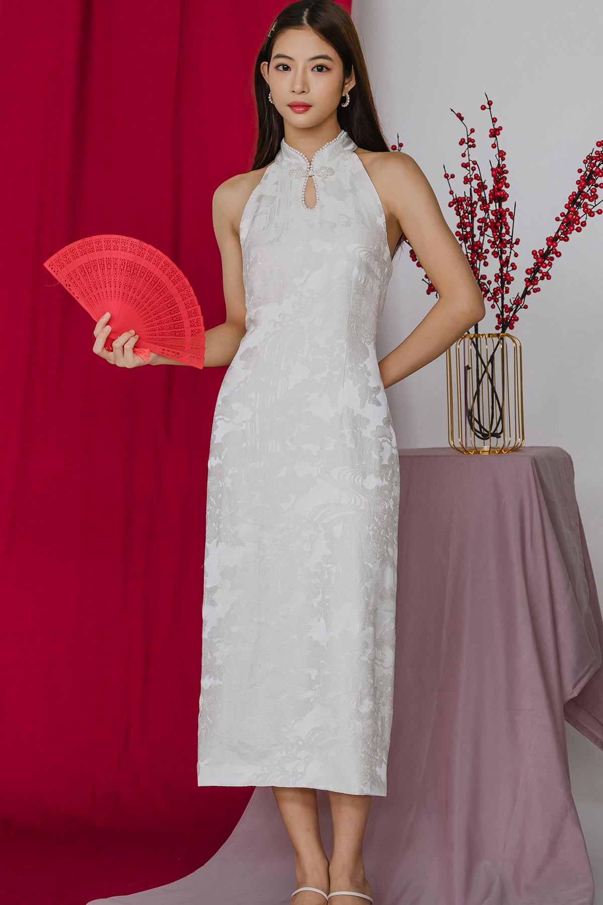 Pavilion Embossed Cheongsam (Champagne)