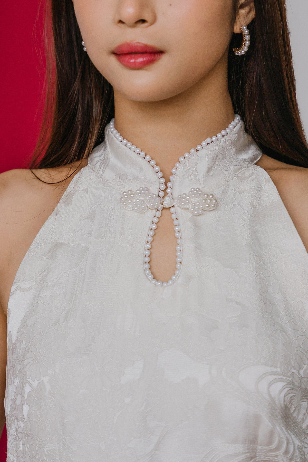 Pavilion Embossed Cheongsam (Champagne)