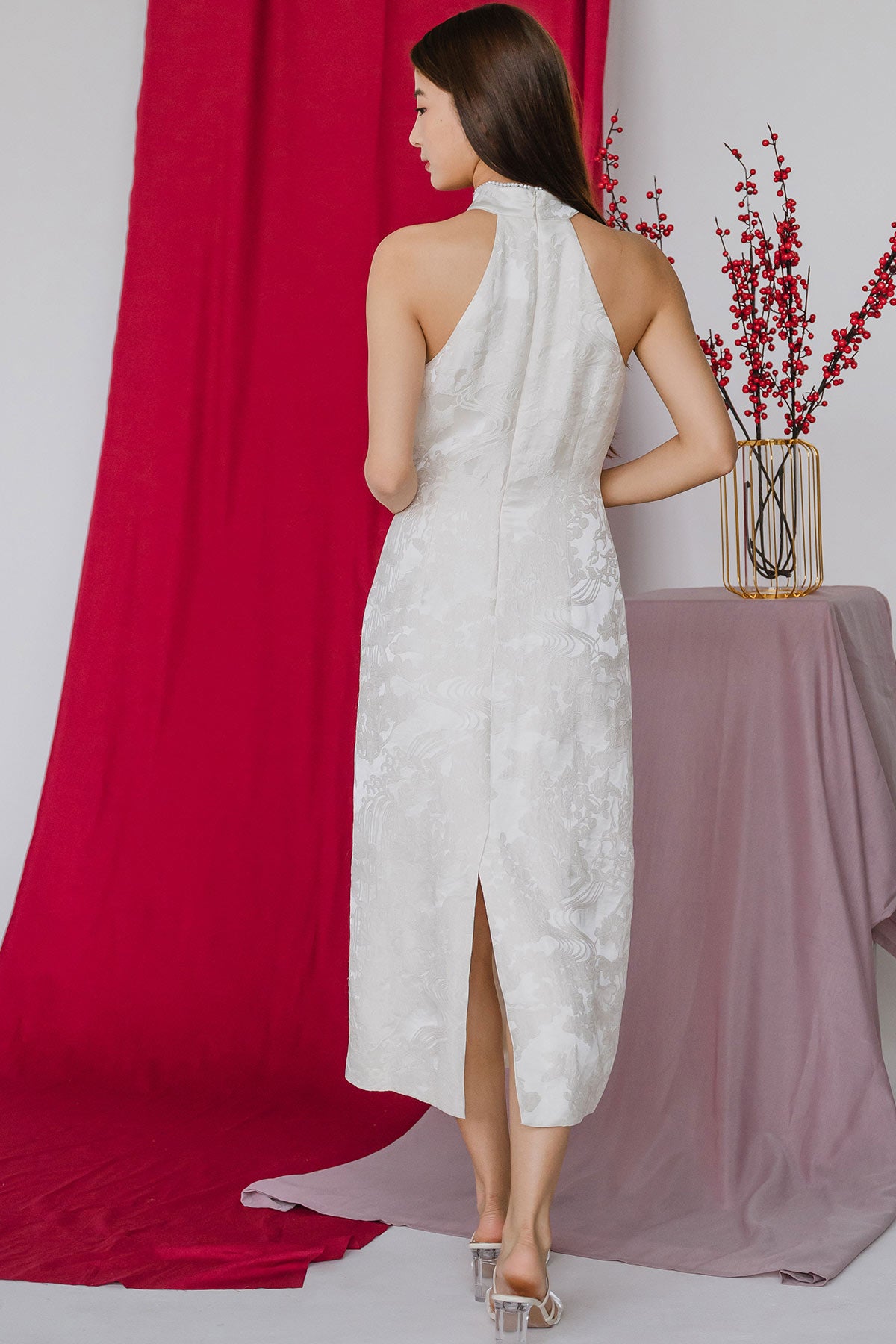 Pavilion Embossed Cheongsam (Champagne)