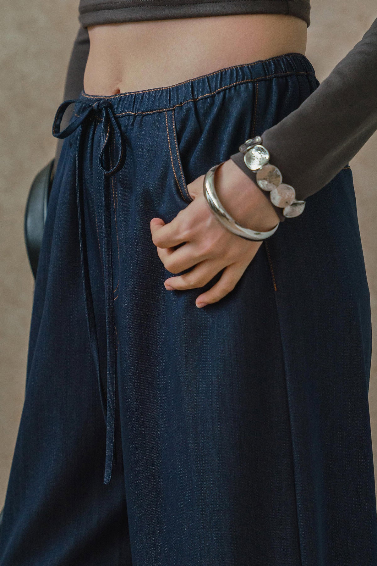 Linear Topstitch Pants (Blue)