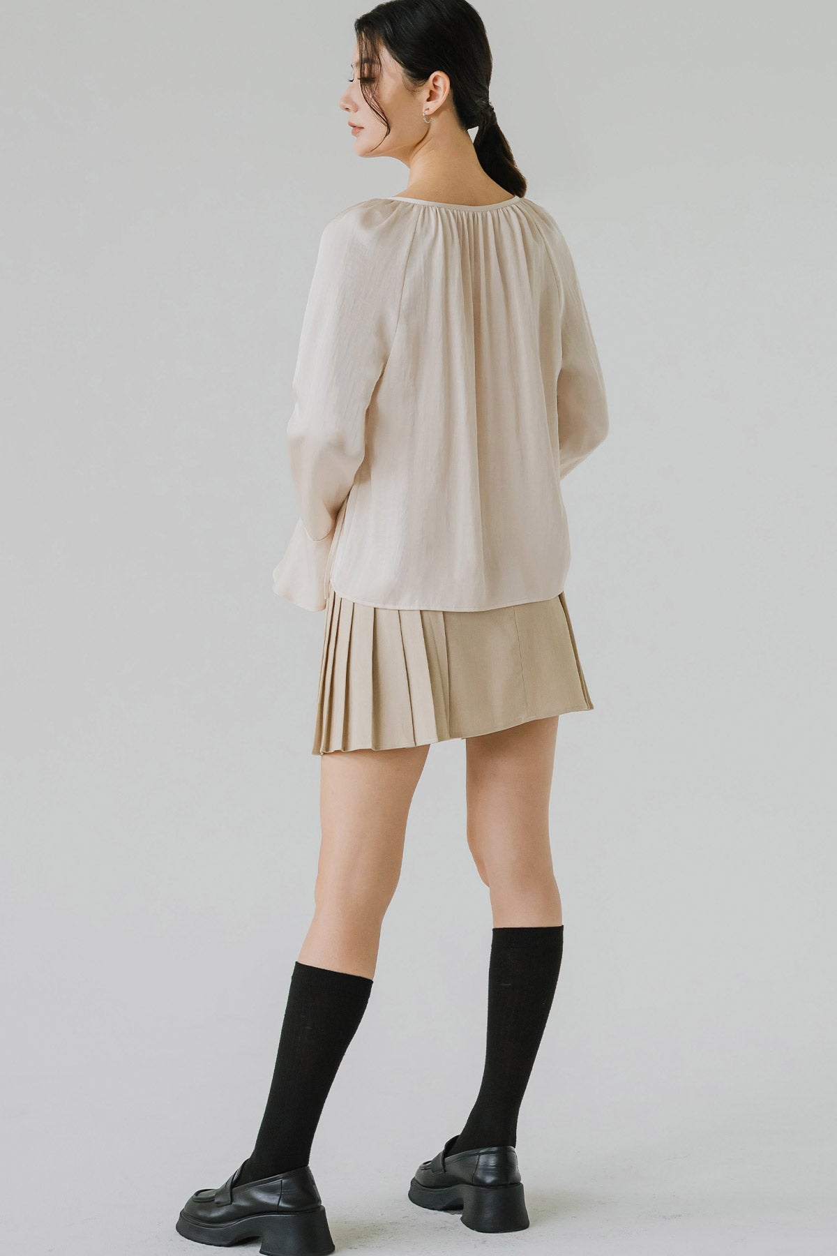 The Poet’s Tie Blouse (Cream)