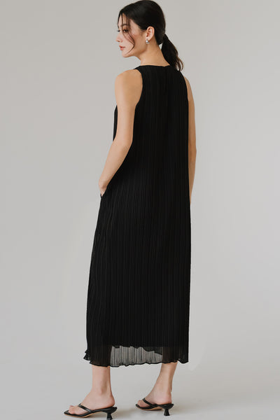 Aether Embellish Pleat Dress (Black)