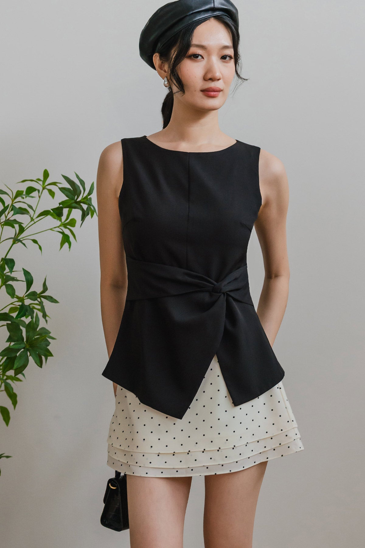 Aniston Padded Knot Top (Black)