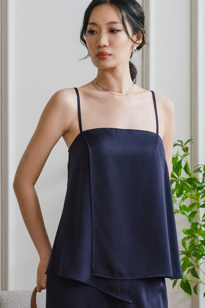 Luna Flow Padded Top (Navy)