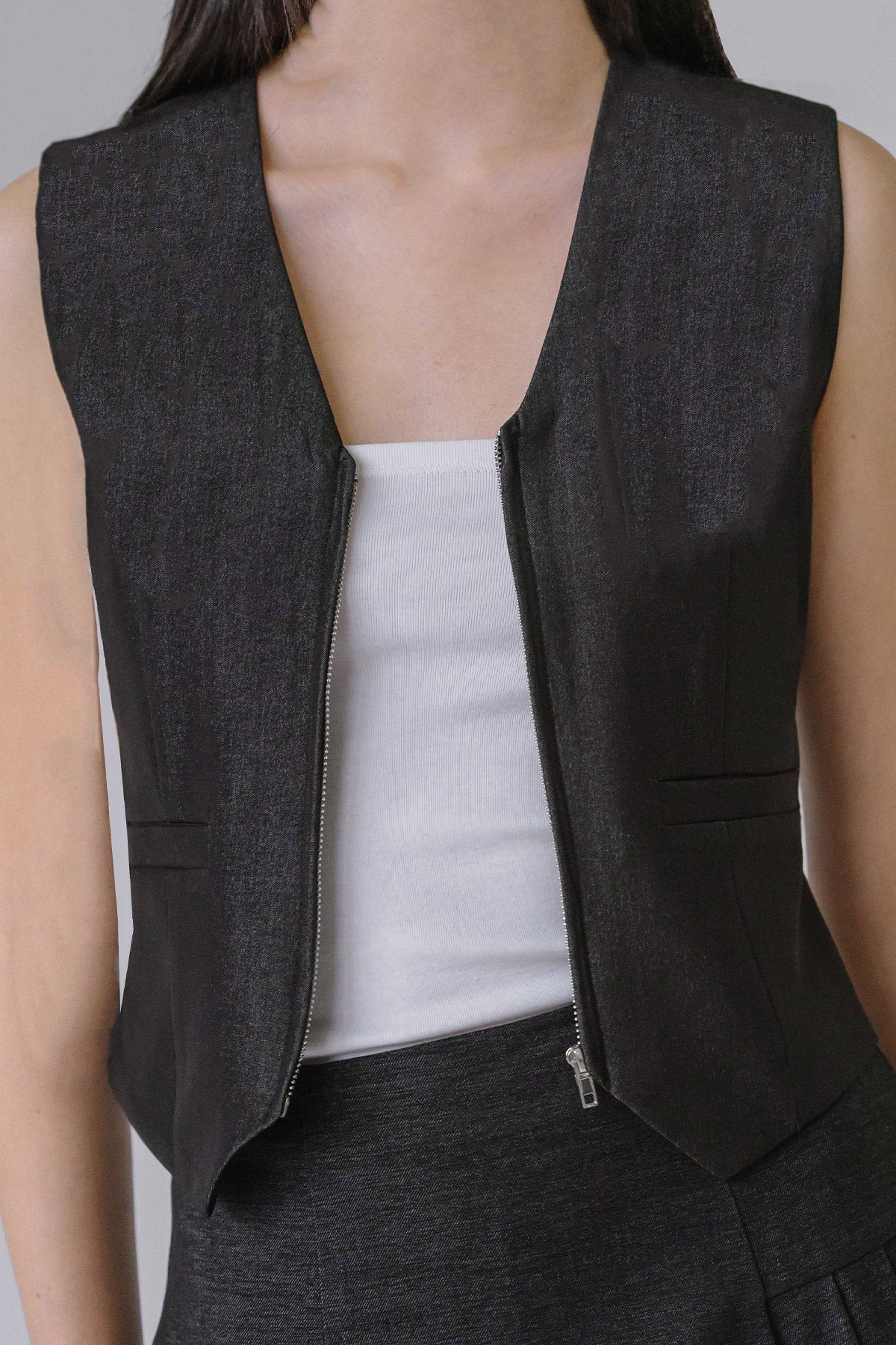 Dakota Zipper Vest (Black)