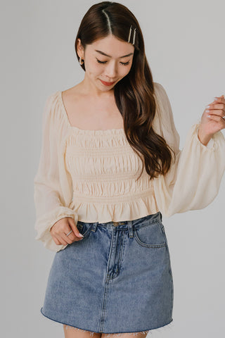 Éclat Dream Smocked Top (Cream)