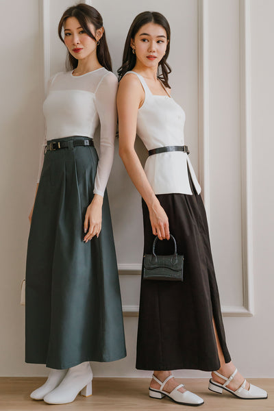 Belted Terrain Skirt (Black)