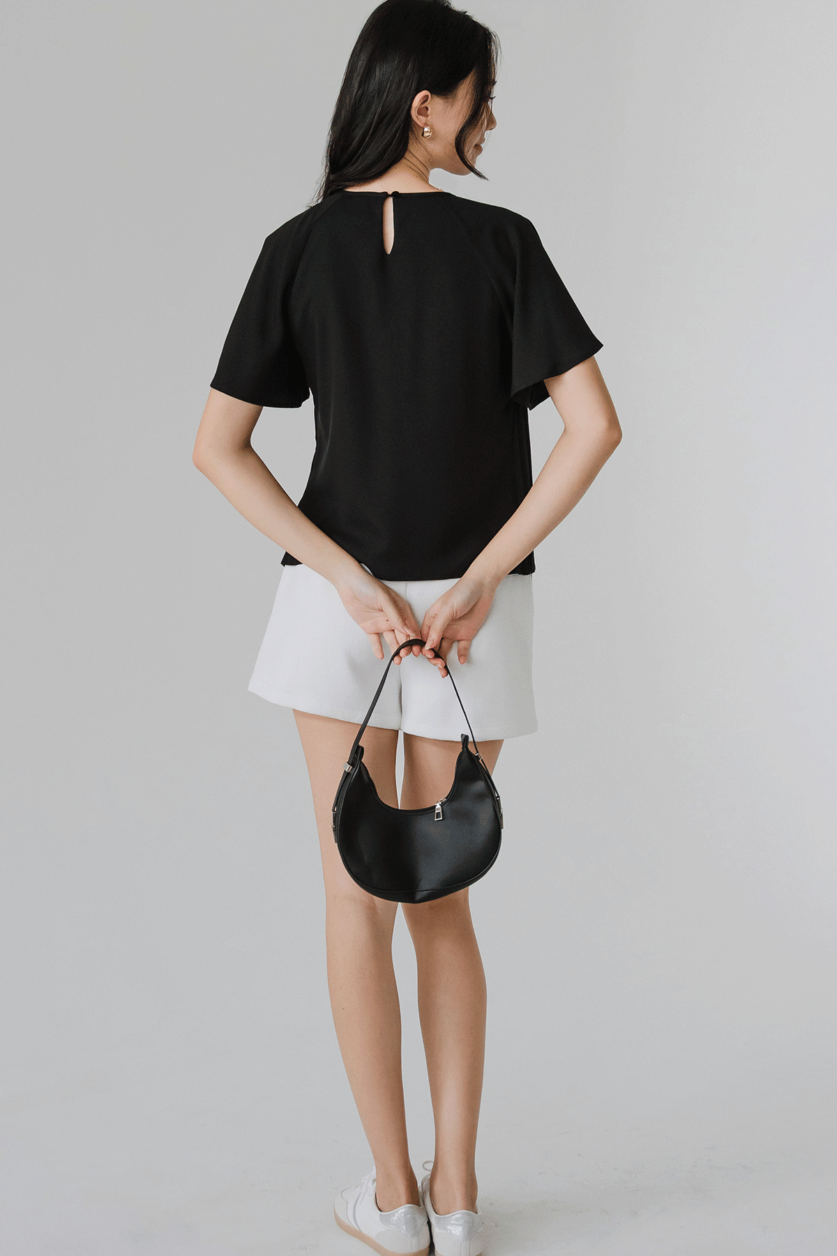 Aria Pleat Blouse (Black)