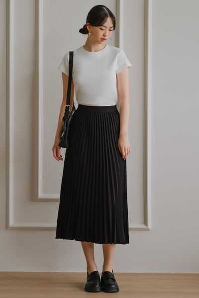 Horizon Pleat Skirt (Black)