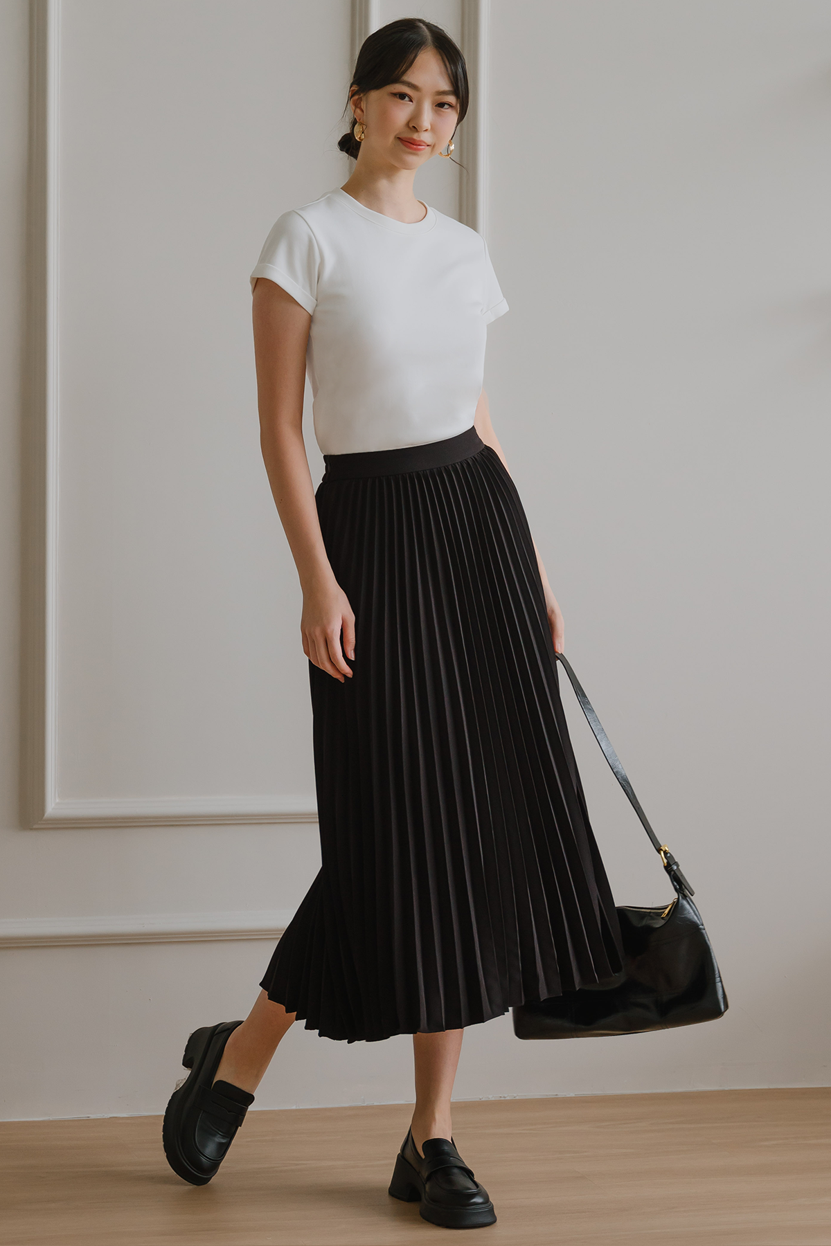 Horizon Pleat Skirt (Black)