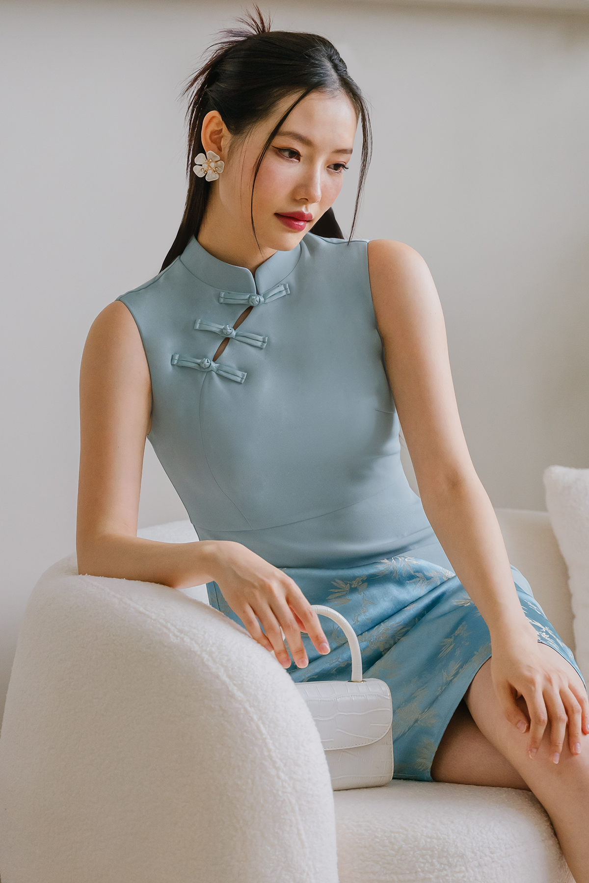 Foliage Asymmetrical Qipao (Blue)