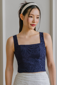 La Broderie Padded Top (Navy)