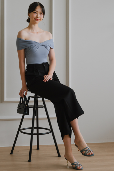 Soleil Padded Off-Shoulder Top (Powder Blue)