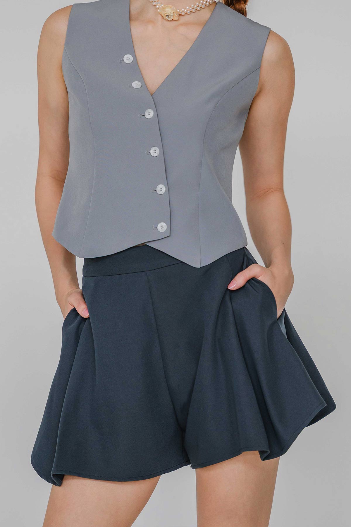 Frankie Flare Shorts (Gunmetal)