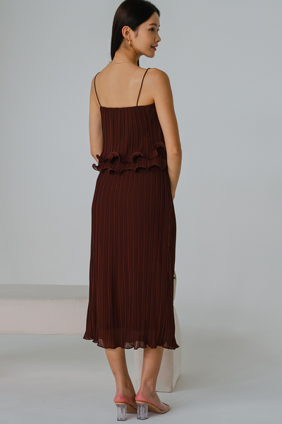 Bloomfold Tier Pleat Top (Chestnut Brown)