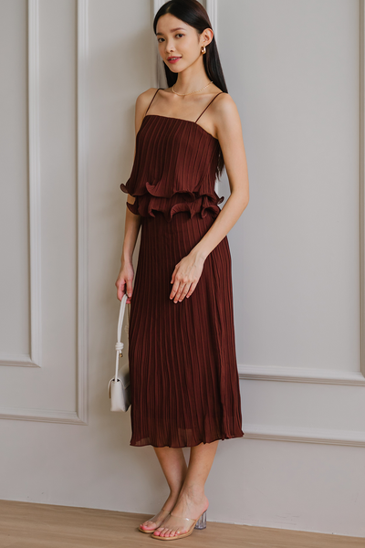 Bloomfold Tier Pleat Top (Chestnut Brown)