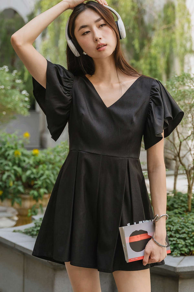 Madeira V-neck Romper (Black)