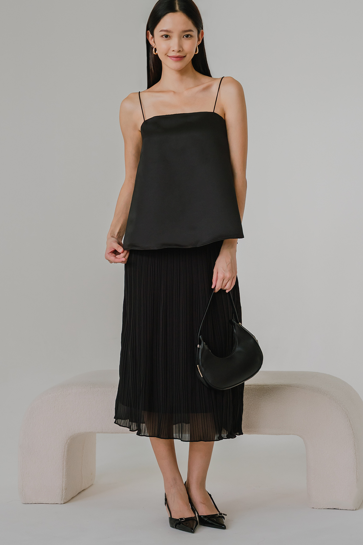Bloomfold Pleat Skirt (Black)