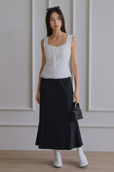 Millie’s Lace Trim Skirt (Black)