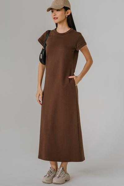 For Keeps Round Neck Midaxi Dress (Espresso)
