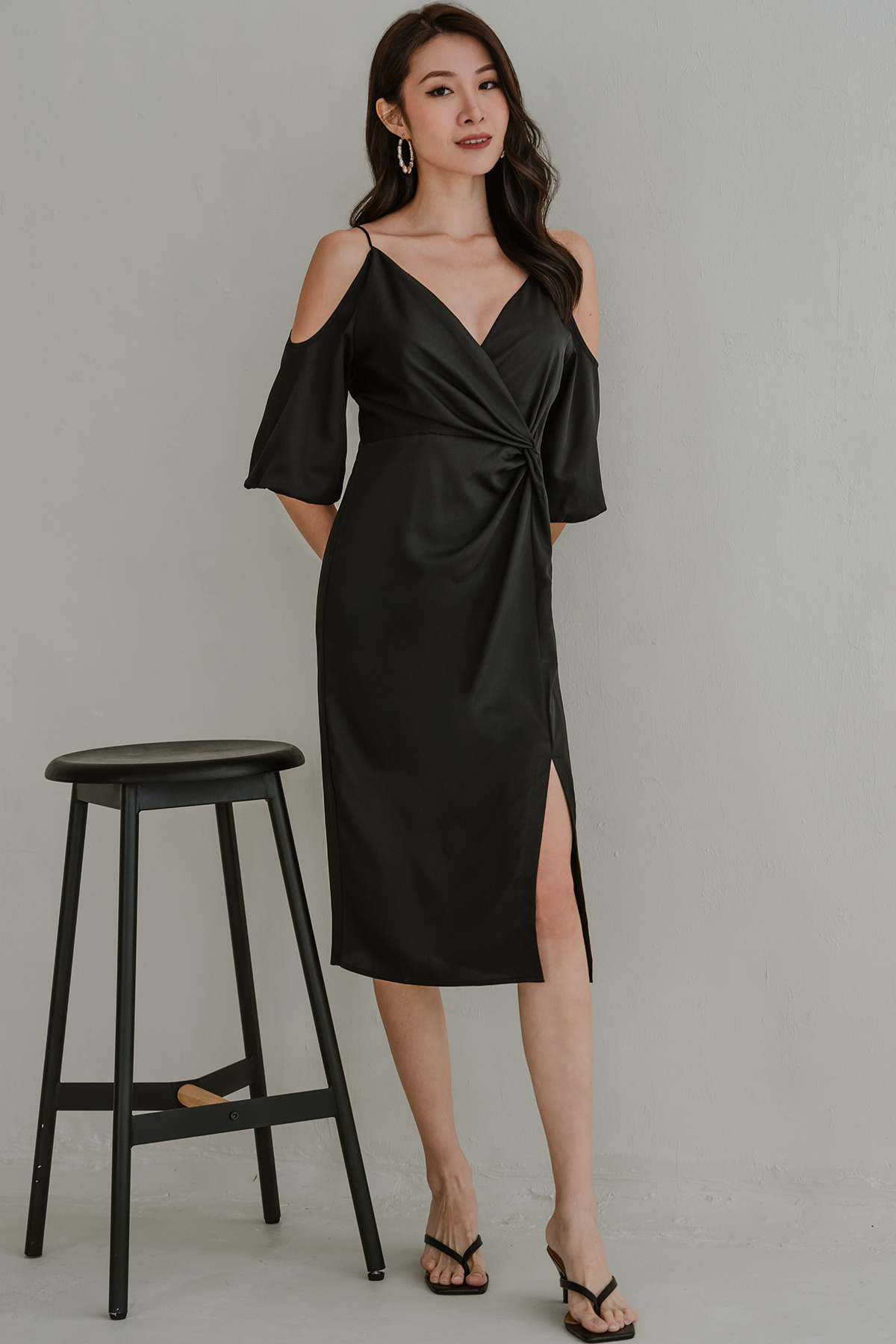 Tulip Cold Shoulder Midi Dress Black Ohvola