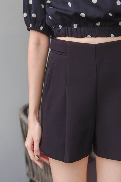 Kate Pleat Front Tailored Shorts (Black)